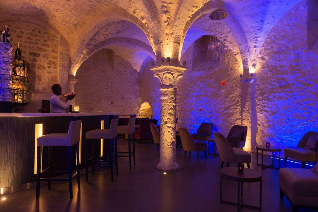 Ogaux Vieux Remparts Ξενοδοχείο Προβέν Εστιατόριο φωτογραφία